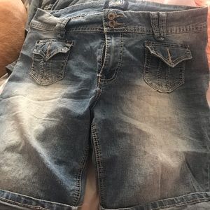 Angel size 18w shorts